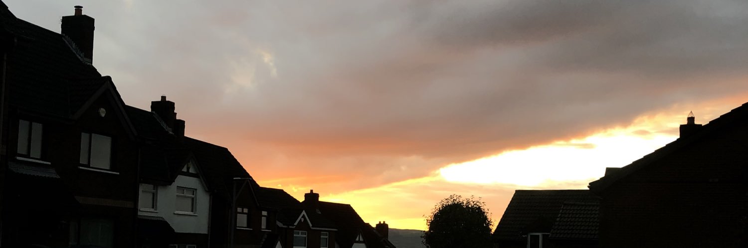 chloewall_'s profile banner image