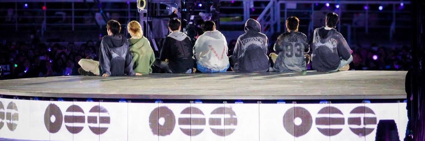vapuime's profile banner image