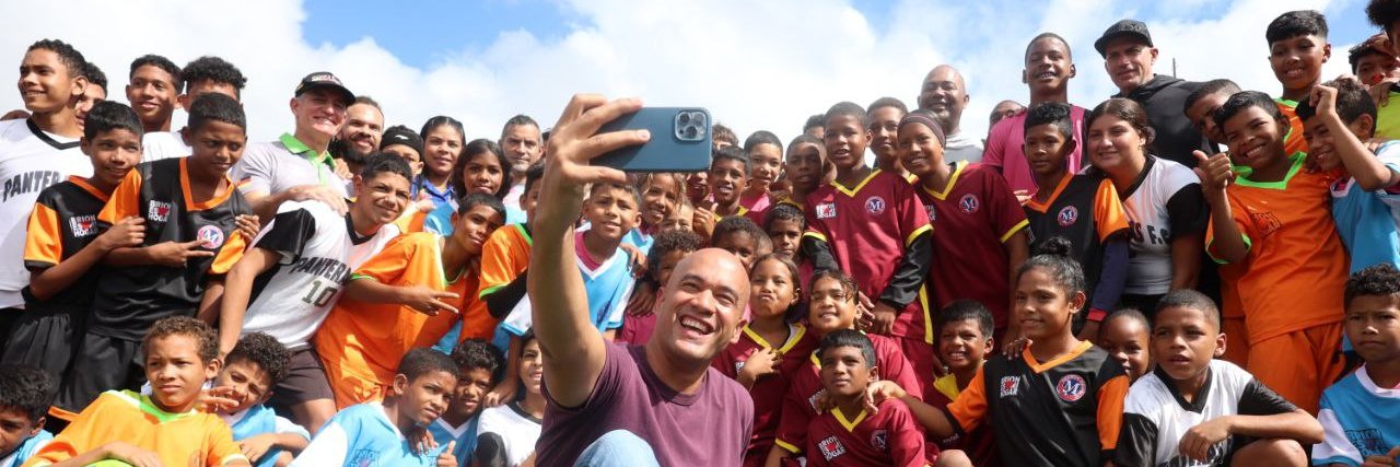 Héctor Rodríguez C. banner