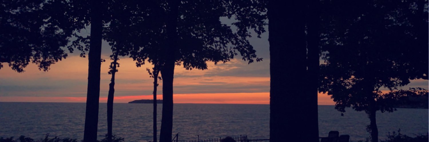 kendalllhowell's profile banner image