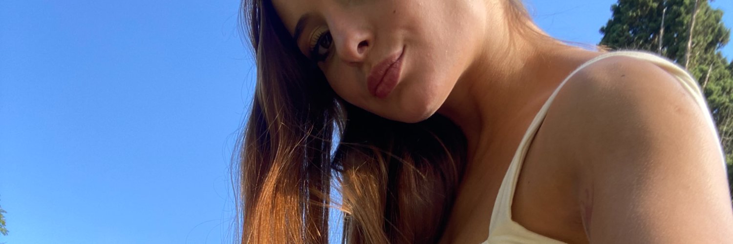 SweetJulia232's profile banner image