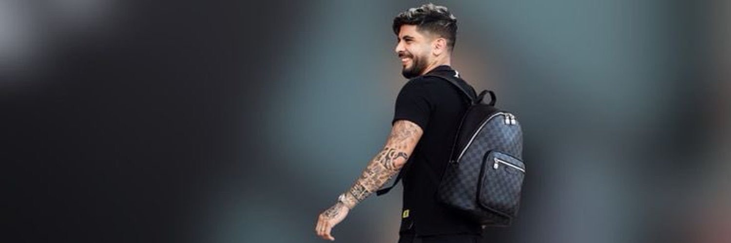 M banner
