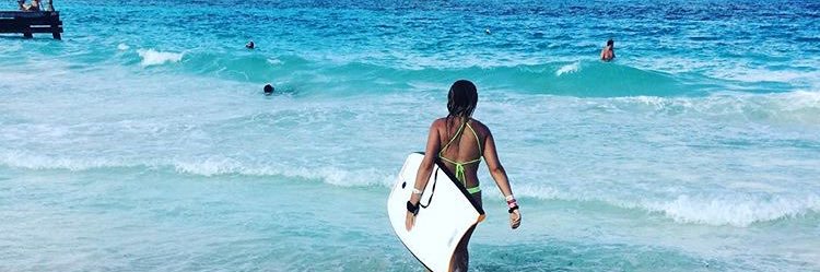 VvickyRojas's profile banner image