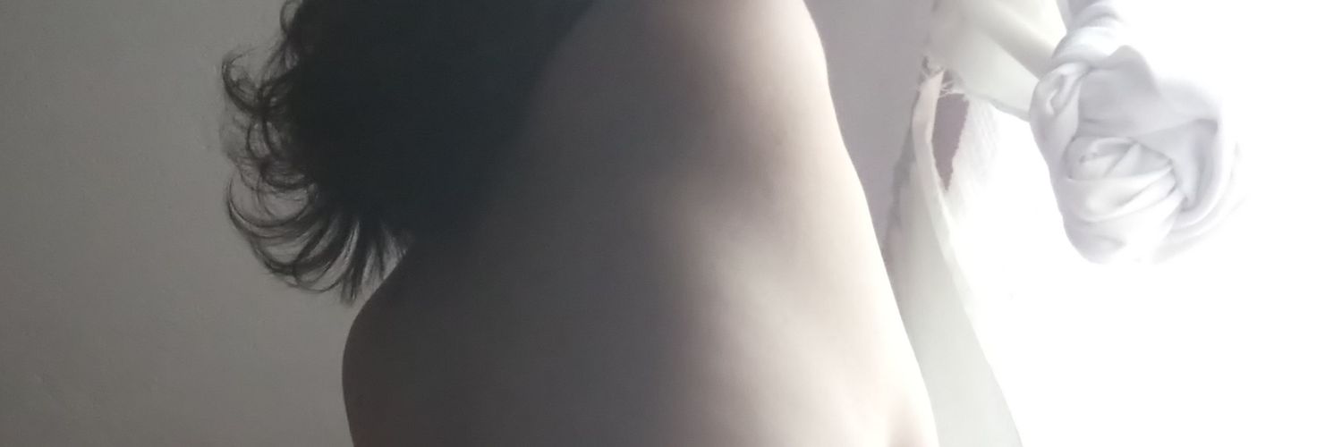 ℒ𝒾𝒶&𝒜𝓇𝓉𝒽 banner