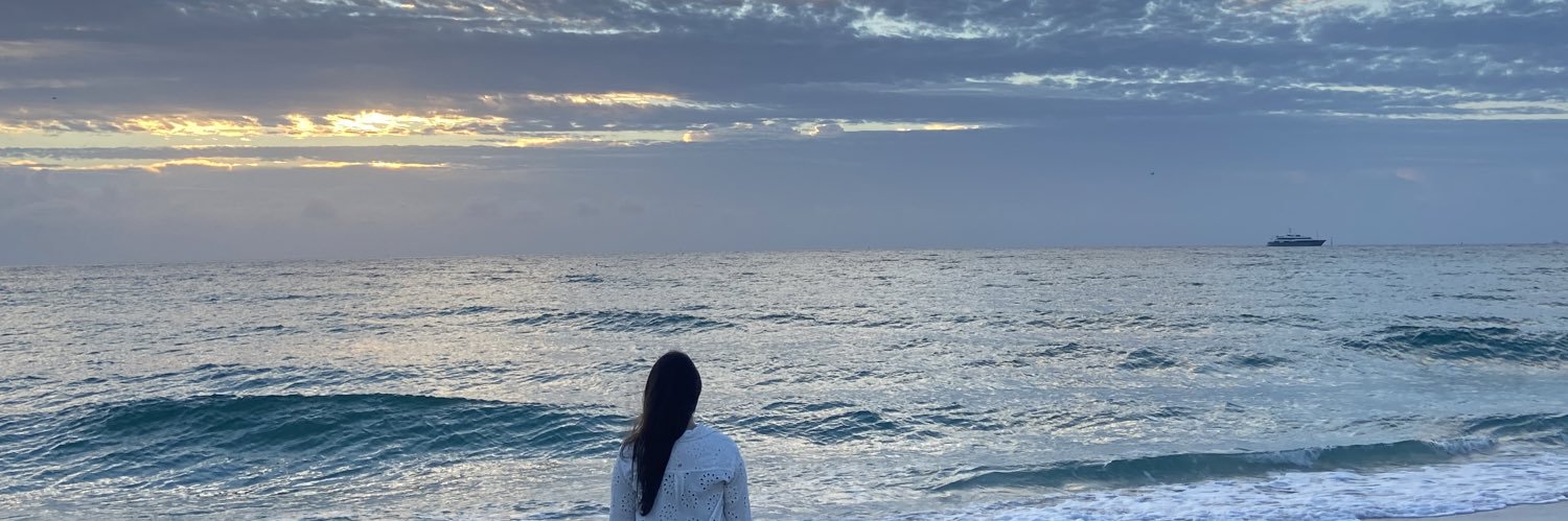 KarenCastroS's profile banner image