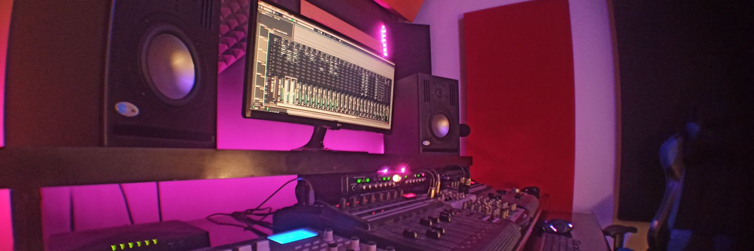 DobleHStudio's profile banner image