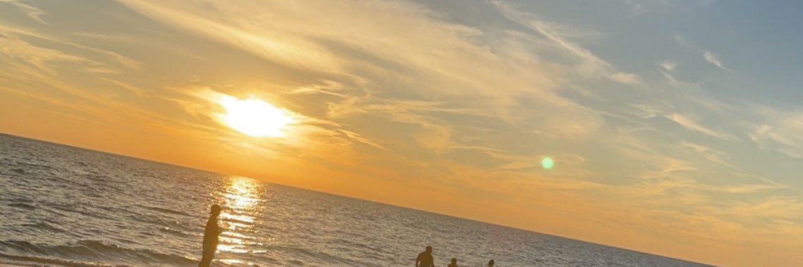 maycibunkley's profile banner image