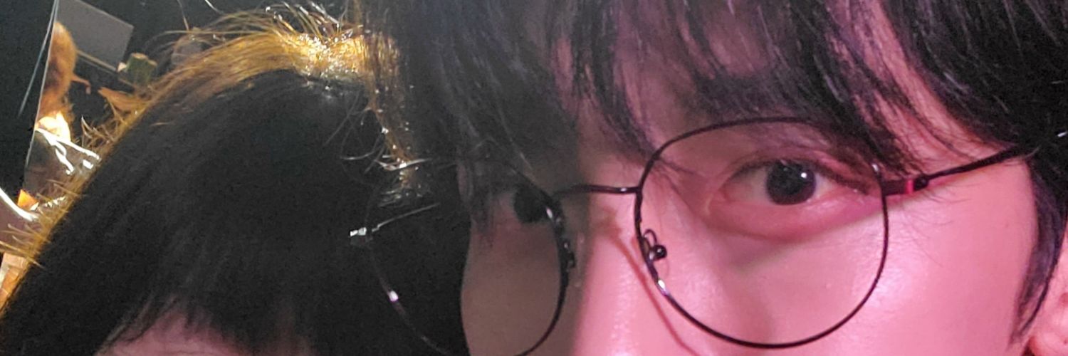 ya_siksik's profile banner image