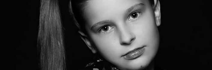 Nicolee_1992's profile banner image
