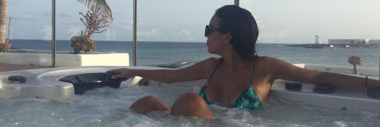 RaquelSandez_'s profile banner image