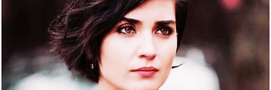 Tuba Büyüküstün banner