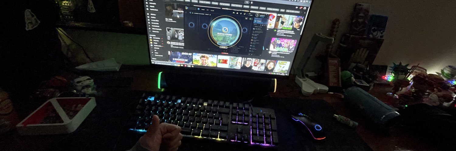 supremelider's profile banner image