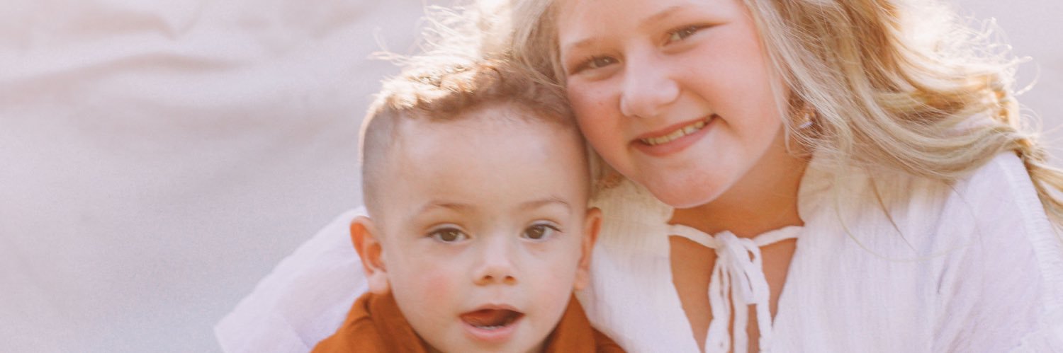 AngelinaConner_'s profile banner image