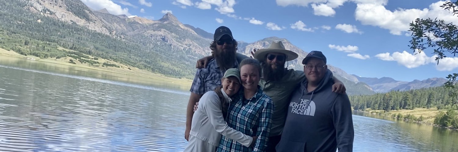 pearlsnaps10's profile banner image
