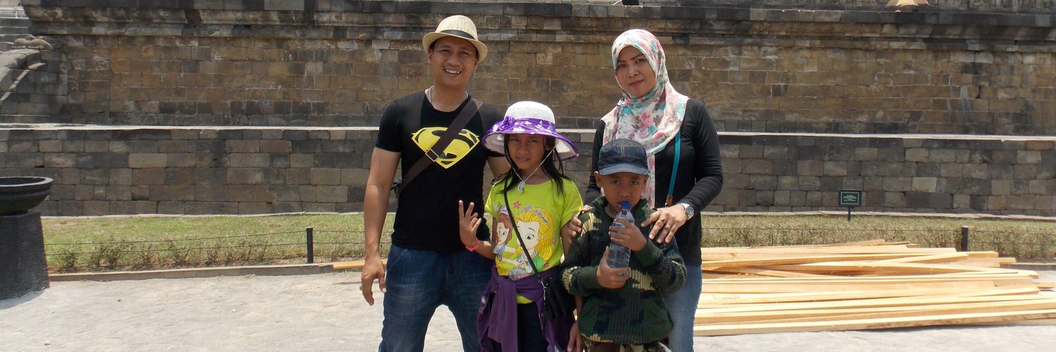 bainulharis's profile banner image