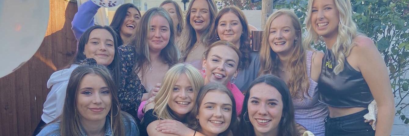 _chloe_edmonds's profile banner image