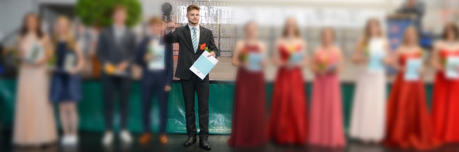 Julian Dahncke banner