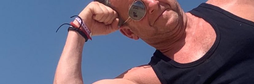 funkygomo's profile banner image