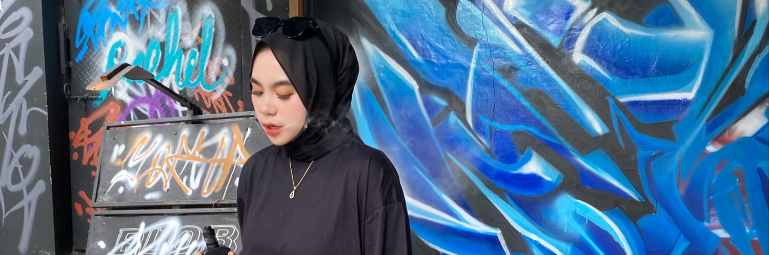 nabilazirus's profile banner image