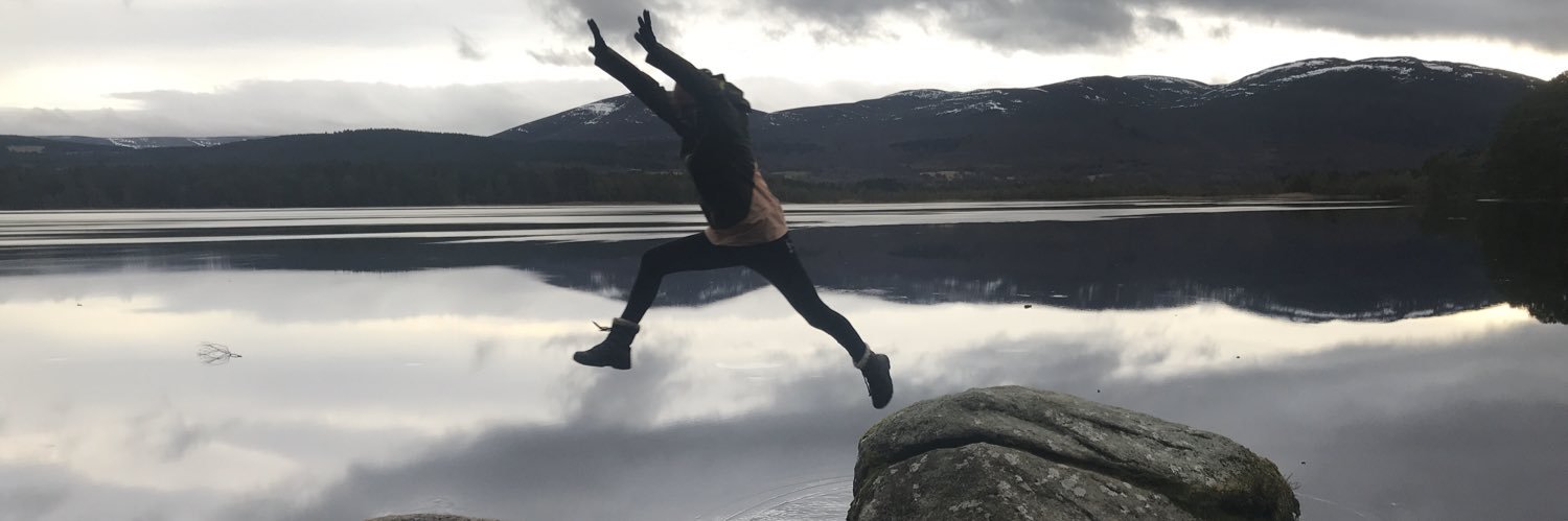 amandapirie's profile banner image