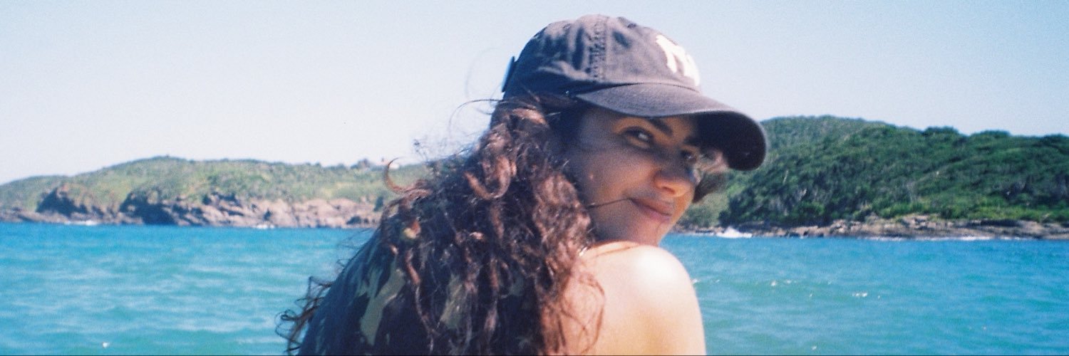 laranmeneses's profile banner image