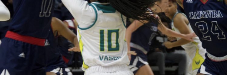 LoveeYiona's profile banner image