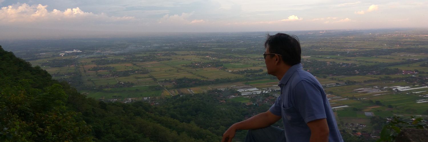simnag's profile banner image