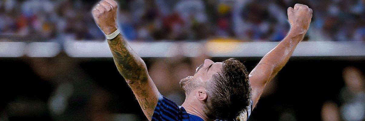 e766i's profile banner image