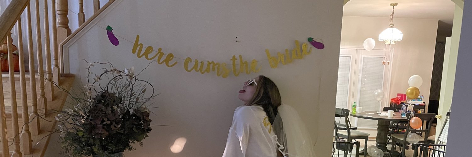 chooooska's profile banner image