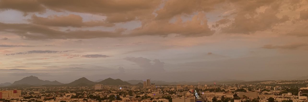 LuciaGtz's profile banner image