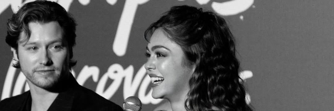lara. off campus era 🤍 banner