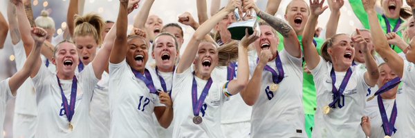 LisaParfitt Profile Banner