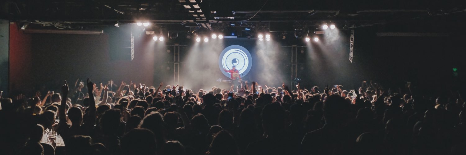 Paco Zúñiga banner