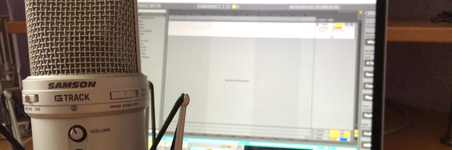 Easy_Podcast's profile banner image