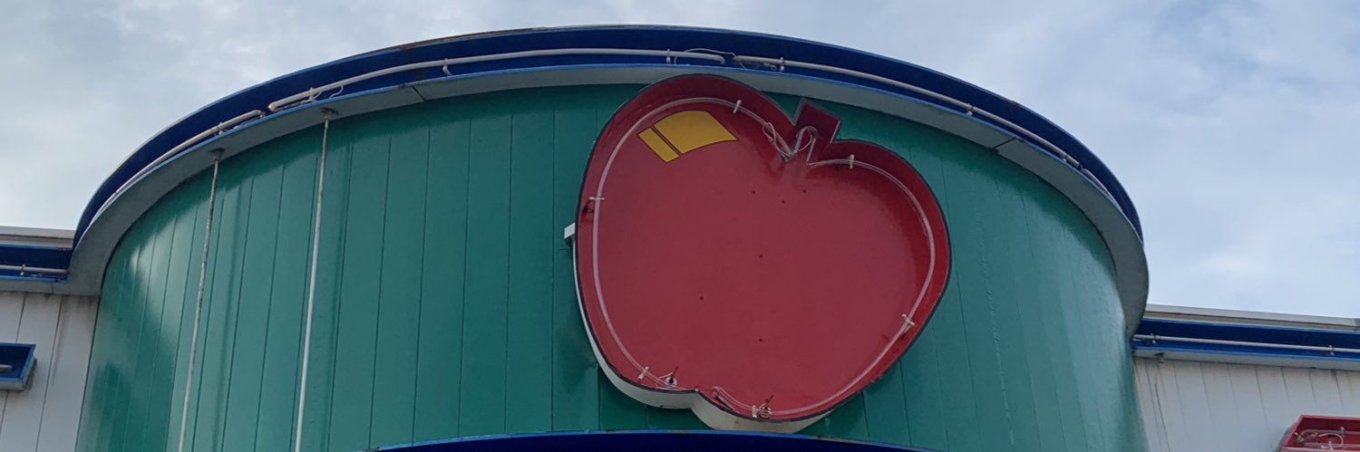 gamespot_apple's profile banner image