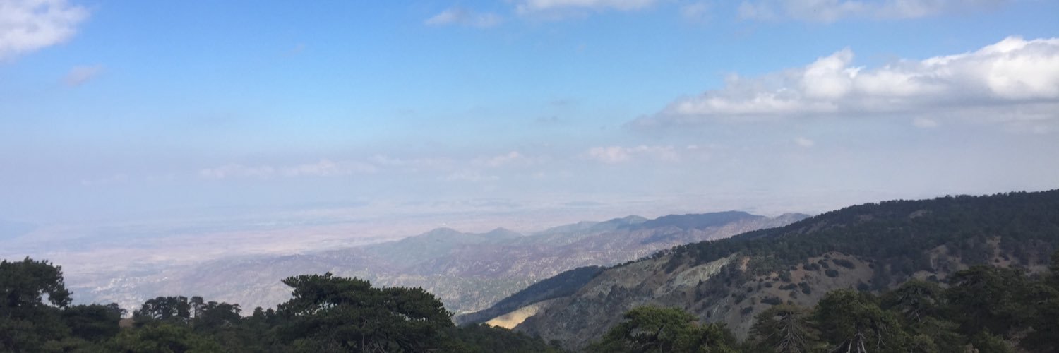 heyselah's profile banner image