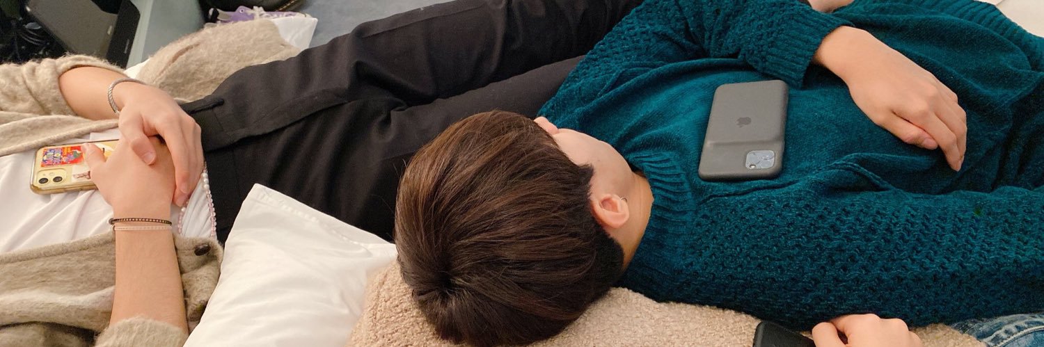 _Rzp__'s profile banner image