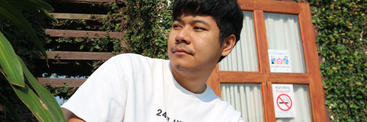 Win Suriyaphong banner