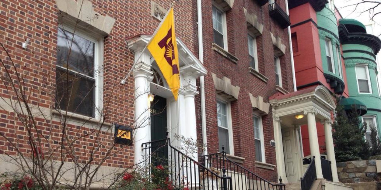 Mackenzie Scott banner