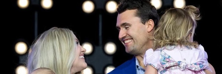 Left = Islamists banner