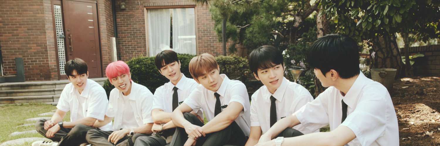 seungwoolatte's profile banner image