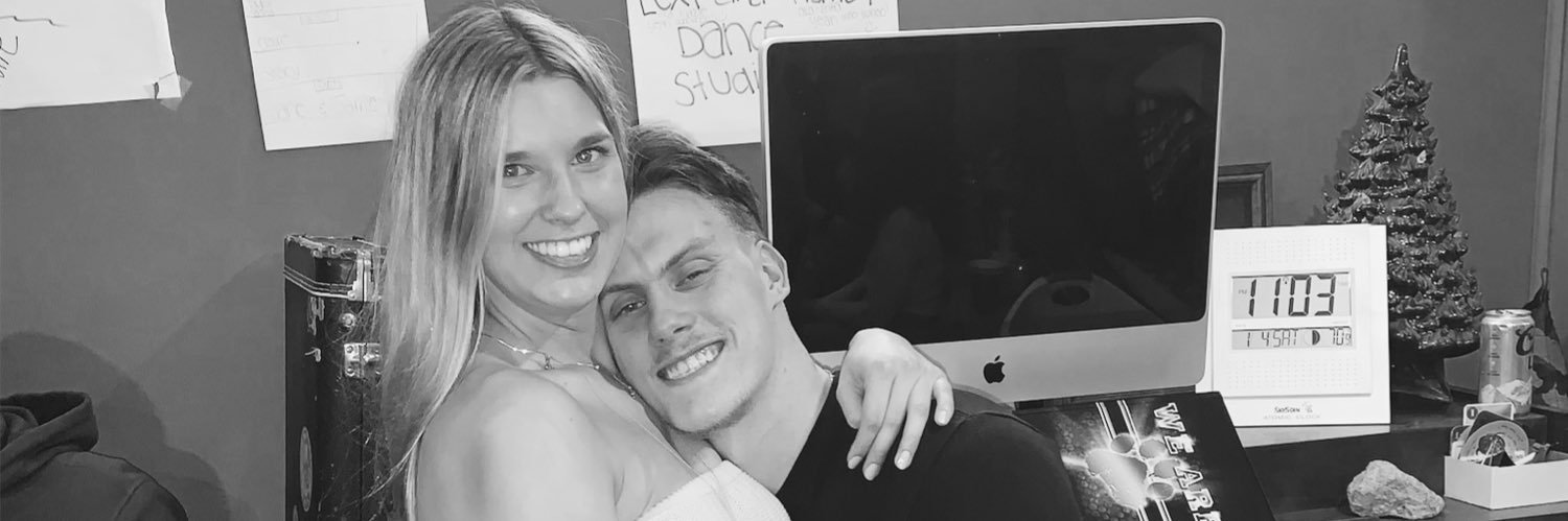 abbyv99's profile banner image