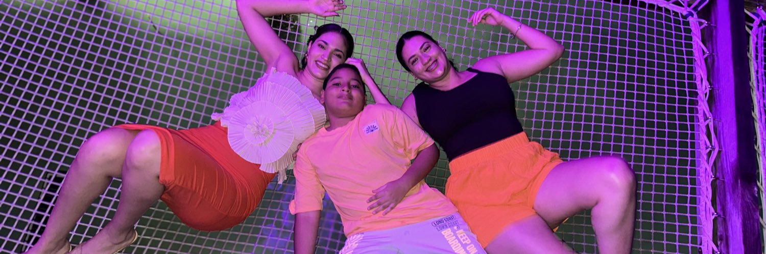 22_iolanyj's profile banner image