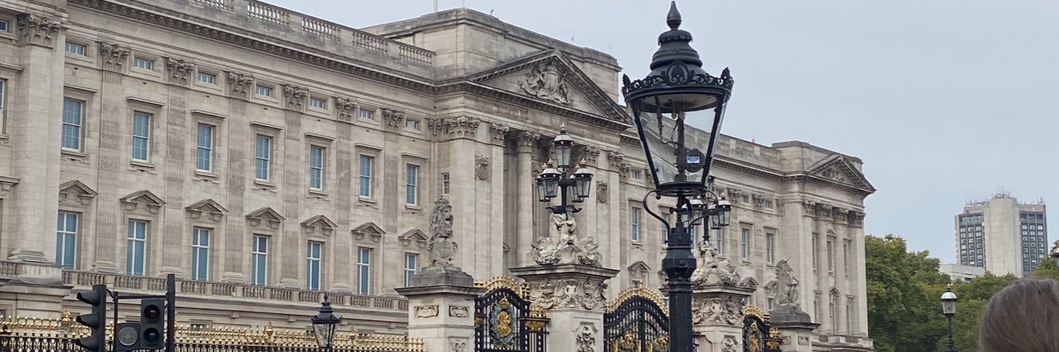 AroundLondon17's profile banner image
