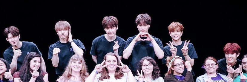 ViewOnew's profile banner image