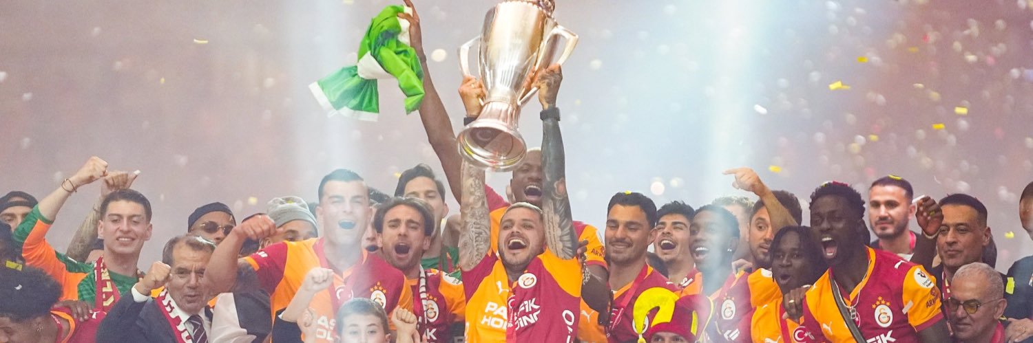solllion's profile banner image