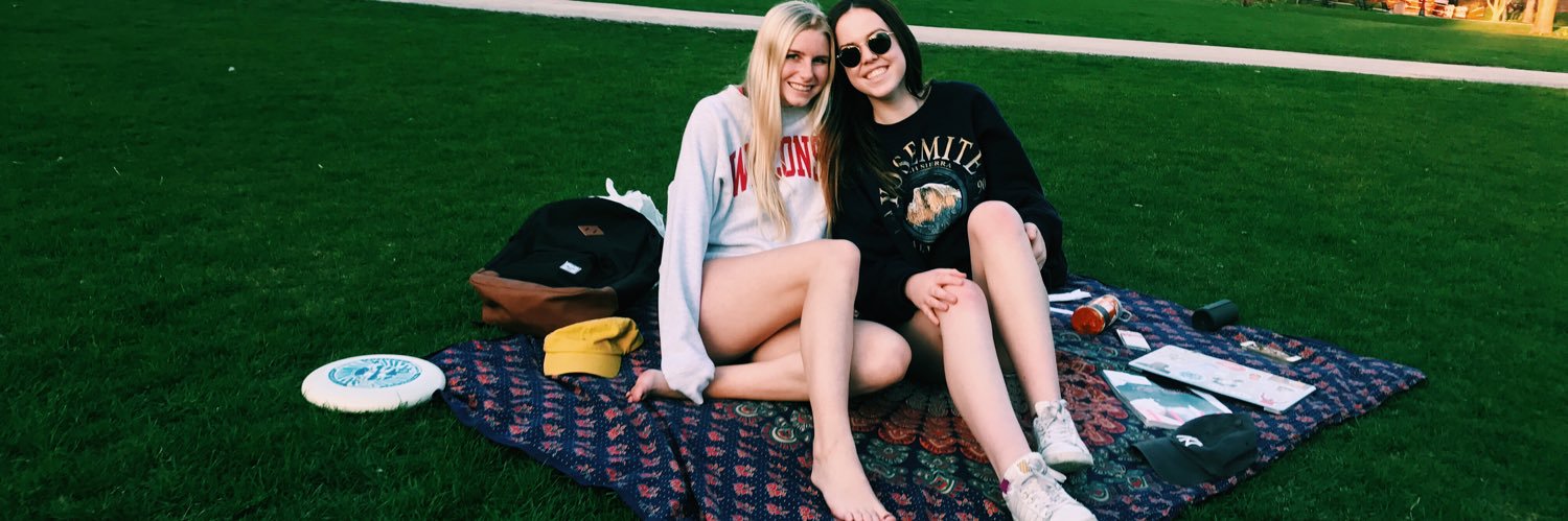ClaireBever33's profile banner image