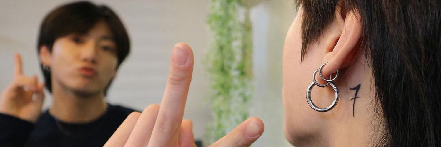 PHATSARAPHORN5's profile banner image