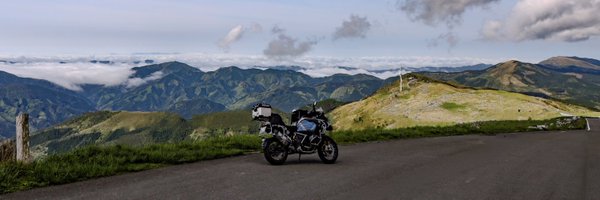 shojiueda Profile Banner