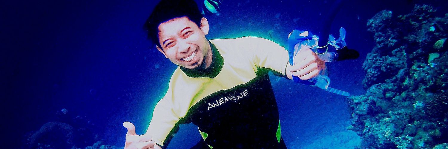 edvant's profile banner image